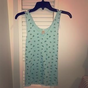 ✨Junior’s Tank Top with Birds and Lace V Neck